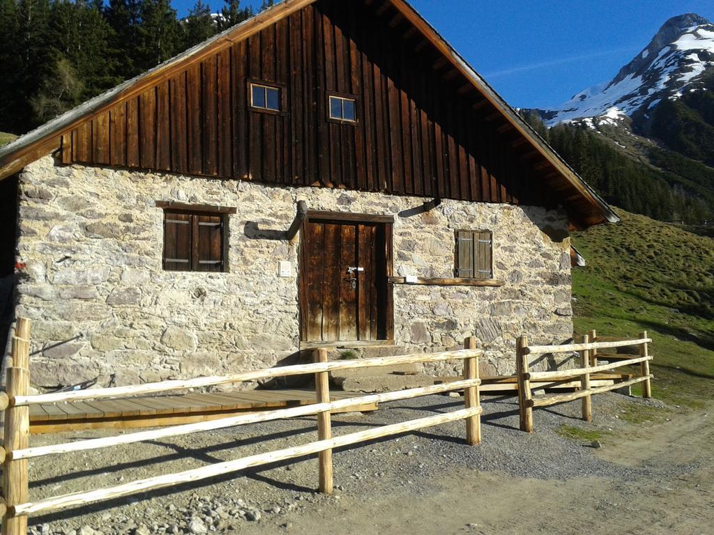 Haus Mattle Apartment Pettneu am Arlberg Exterior photo
