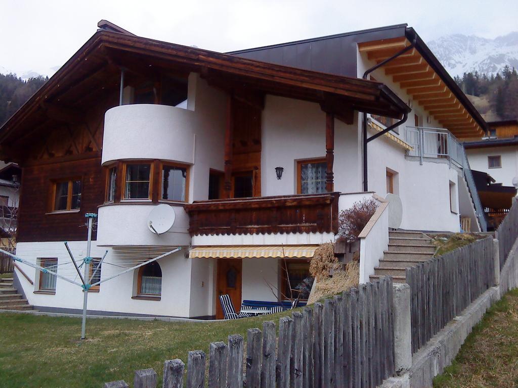Haus Mattle Apartment Pettneu am Arlberg Exterior photo